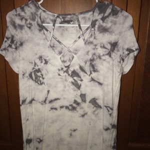 Women’s Criss-cross T-shirt